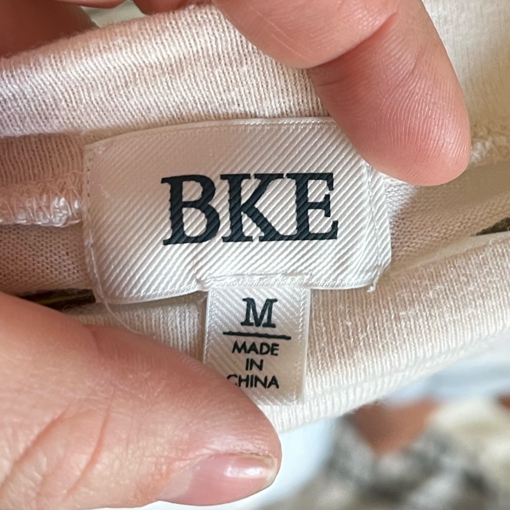 BKE Sweater - Picture 2 of 2